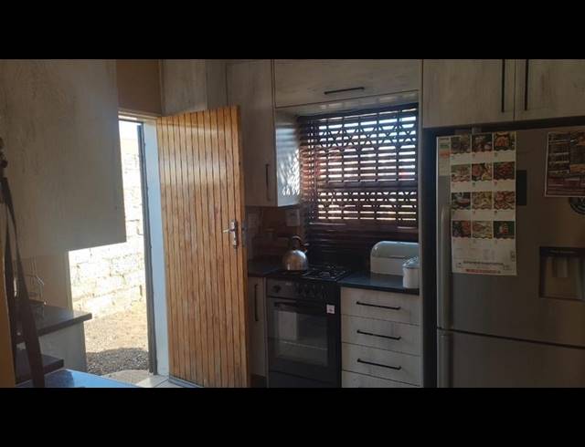 3 BEDROOM HOUSE FOR SALE IN TOEKOMSRUS